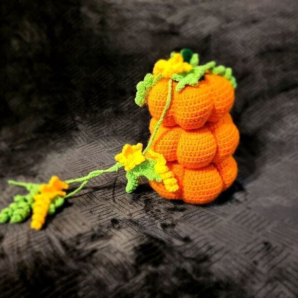 Lot of 3 handmade Crochet Pumpkin - Picture 1 of 9